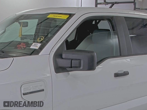 2022 Ford F-150 Lightning Pro with VIN 1FTVW1EL5NWG11725, listed as a IAAI auction lot 42832825 with 5,044 mi miles and . Bid and sale history available at DreamBid. Image 18.