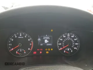 2016 Kia Optima LX z VIN 5XXGT4L3XGG031946, wystawiony jako Copart lot #50658835 z przebiegiem 125 449 mil mil oraz Szkoda całkowita • Salvage title. Historia ofert i sprzedaży dostępna na DreamBid. Obrazek 9.