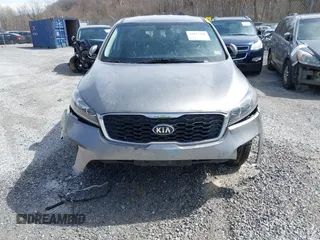 2019 Kia Sorento L with VIN 5XYPG4A32KG512687, listed as a IAAI auction lot 41857401 with 108,483 mi miles. Bid and sale history available at carsss.com. Image 6.