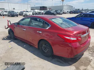 2016 Nissan Altima S with VIN 1N4AL3AP7GN327989, listed as a IAAI auction lot 42030437 with 92,586 mi miles and . Bid and sale history available at carsss.com. Image 3.