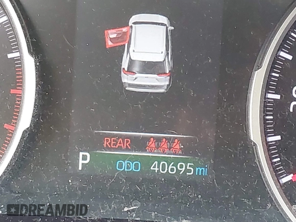 2019 Toyota RAV4 XLE with VIN 2T3W1RFV3KW054552, listed as a IAAI auction lot 40885219 with 40,695 mi miles and . Bid and sale history available at DreamBid. Image 15.