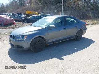 2012 Volkswagen Jetta Sedan SE w/Convenience PZEV with VIN 3VWDP7AJ6CM304557, listed as a IAAI auction lot 42142535 with 169,922 mi miles. Bid and sale history available at carsss.com. Image 2.