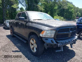 2014 Ram 1500 Express z VIN 1C6RR7KTXES374261, wystawiony jako IAAI lot #42543478 z przebiegiem 103 717 mil mil oraz . Historia ofert i sprzedaży dostępna na DreamBid. Obrazek 1.