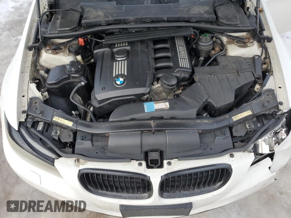 2009 BMW 3 Series 328i xDrive z VIN WBAPK73559A455911, wystawiony jako Copart lot #46065595 z przebiegiem 261 802 mil mil oraz Szkoda całkowita • Salvage title. Historia ofert i sprzedaży dostępna na DreamBid. Obrazek 11.