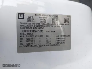 2011 Chevrolet Silverado 1500 Work Truck with VIN 1GCRKPE03BZ421275, listed as a IAAI auction lot 42035340 with 68,289 mi miles. Bid and sale history available at carsss.com. Image 9.
