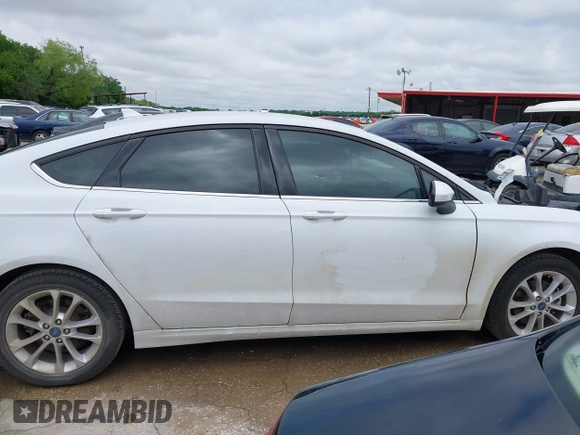2020 Ford Fusion SE with VIN 3FA6P0H76LR154018, listed as a IAAI auction lot 42175889 with 65,187 mi miles and . Bid and sale history available at DreamBid. Image 14.
