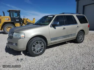 2008 Lincoln Navigator with VIN 5LMFU28548LJ12295, listed as a Copart auction lot 45897995 with 210,181 mi miles and Clean Title. Bid and sale history available at carsss.com. Image 1.