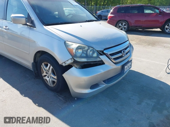2006 Honda Odyssey EX-L with VIN 5FNRL38736B016026, listed as a IAAI auction lot 41971496 with 302,046 mi miles. Bid and sale history available at carsss.com. Image 6.