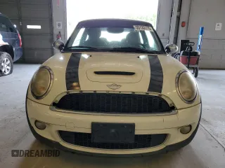 2010 MINI Hardtop S with VIN WMWMF7C5XATX41172, listed as a Copart auction lot 55132775 with 127,674 mi miles and Clean Title. Bid and sale history available at DreamBid. Image 5.