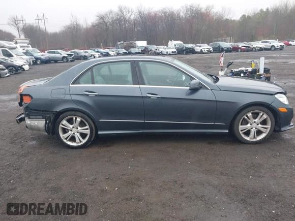 2013 Mercedes-Benz E 350 Luxury with VIN WDDHF8JB1DA663213, listed as a IAAI auction lot 41955371 with 92,711 mi miles and . Bid and sale history available at DreamBid. Image 13.