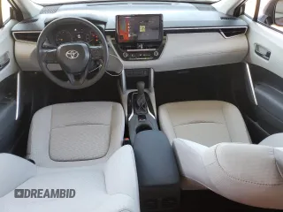 2025 Toyota Corolla Cross L с VIN 7MUAAAAG6SV126680, выставлен на аукционе Copart как лот 56318625 с пробегом 6 824 миль миль и Списание • Salvage title. История ставок и продаж доступна на DreamBid. Изображение 8.