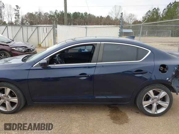 2014 Acura ILX with VIN 19VDE1F37EE013300, listed as a IAAI auction lot 41748115 with 122,732 mi miles. Bid and sale history available at carsss.com. Image 15.