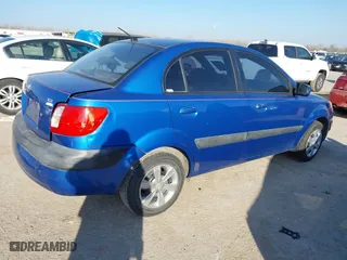 2008 Kia Rio LX with VIN KNADE123X86356526, listed as a IAAI auction lot 41649783 with 201,934 mi miles. Bid and sale history available at carsss.com. Image 4.