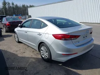 2018 Hyundai Elantra SE z VIN 5NPD74LF6JH297204, wystawiony jako IAAI lot #41903796 z przebiegiem 105 550 mil mil oraz . Historia ofert i sprzedaży dostępna na DreamBid. Obrazek 3.