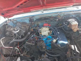 1987 GMC Suburban z VIN 1GKGR26NXHF533845, wystawiony jako IAAI lot #41845360 z przebiegiem 63 903 mil mil oraz . Historia ofert i sprzedaży dostępna na DreamBid. Obrazek 10.