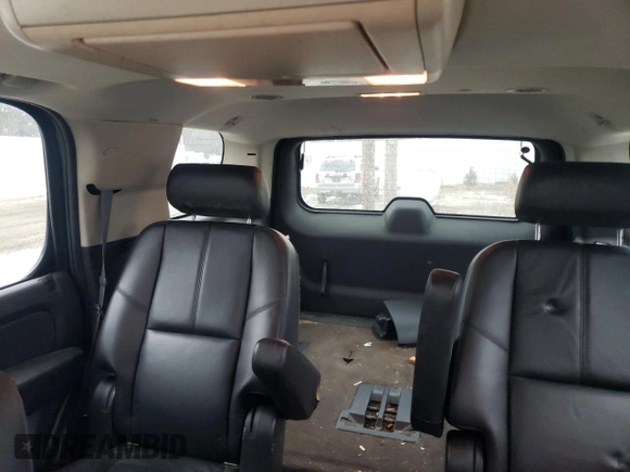 2009 GMC Yukon SLT w/4SB with VIN 1GKFK33099R228562, listed as a Copart auction lot 42191375 with 133,568 mi miles and Salvage Title. Bid and sale history available at carsss.com. Image 10.
