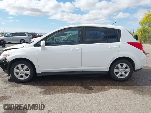 2009 Nissan Versa 1.8 S with VIN 3N1BC13E19L371006, listed as a IAAI auction lot 42064633 with 67,424 mi miles. Bid and sale history available at carsss.com. Image 15.