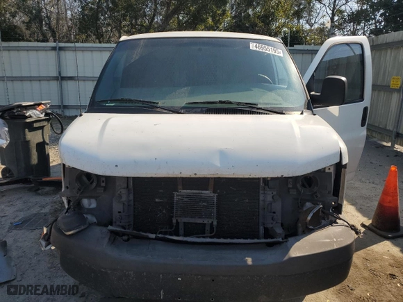 2003 Chevrolet Express Cargo Van with VIN 1GCHG35U531158828, listed as a Copart auction lot 46955195 with 316,919 mi miles and Salvage Title. Bid and sale history available at carsss.com. Image 5.