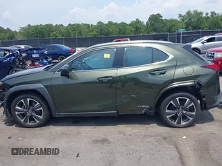 2020 Lexus UX 250h with VIN JTHX9JBH8L2033882, listed as a IAAI auction lot 42562160 with 62,848 mi miles and . Bid and sale history available at DreamBid. Image 15.