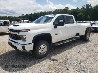 2024 Chevrolet Silverado 3500HD LT z VIN 1GC4YTEY7RF281802, wystawiony jako Copart lot #58908595 z przebiegiem 11 656 mil mil oraz Tytuł czysty. Historia ofert i sprzedaży dostępna na DreamBid. Obrazek 1.