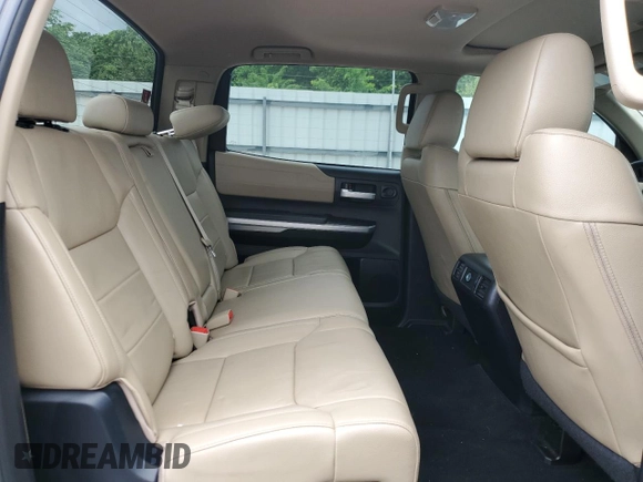2017 Toyota Tundra Limited z VIN 5TFHW5F1XHX670835, wystawiony jako Copart lot #58166755 z przebiegiem 103 123 mil mil oraz Szkoda całkowita • Salvage title. Historia ofert i sprzedaży dostępna na DreamBid. Obrazek 10.