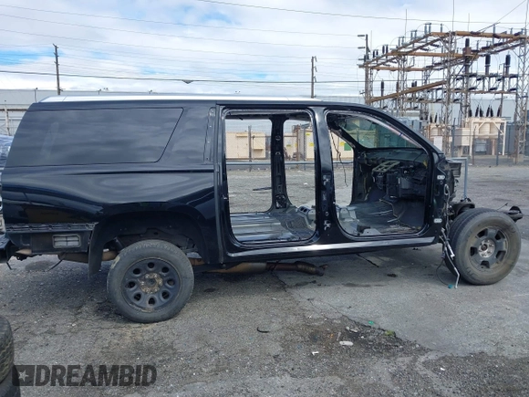 2015 Cadillac Escalade ESV Premium z VIN 1GYS4JKJ4FR221771, wystawiony jako IAAI lot #41752472 z przebiegiem Nie podano mil oraz . Historia ofert i sprzedaży dostępna na DreamBid. Obrazek 13.