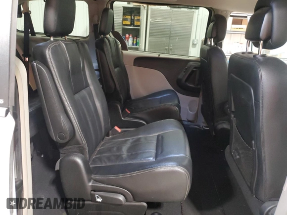2013 Chrysler Town & Country Touring with VIN 2C4RC1BG0DR820959, listed as a Copart auction lot 50722995 with 140,677 mi miles and Salvage Title. Bid and sale history available at carsss.com. Image 11.
