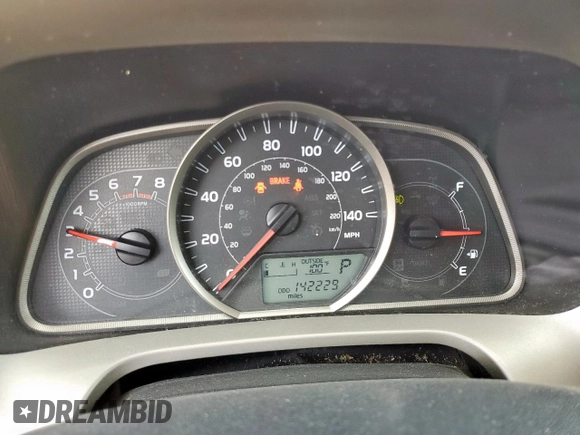 2013 Toyota RAV4 XLE with VIN 2T3WFREV0DW036838, listed as a Copart auction lot 61827295 with 142,229 mi miles and Salvage title. Bid and sale history available at DreamBid. Image 9.