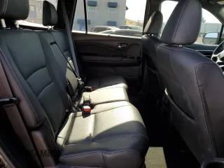 2021 Honda Passport EX-L z VIN 5FNYF8H56MB032247, wystawiony jako Copart lot #54862895 z przebiegiem 64 941 mil mil oraz Szkoda całkowita • Salvage title. Historia ofert i sprzedaży dostępna na DreamBid. Obrazek 11.