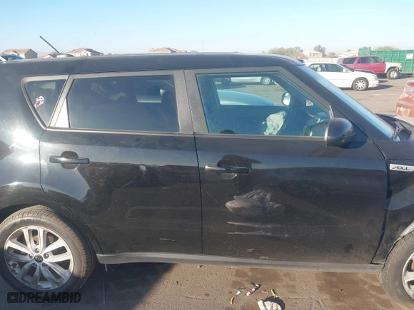 2019 Kia Soul + with VIN KNDJP3A51K7908964, listed as a IAAI auction lot 41217627 with 112,077 mi miles. Bid and sale history available at carsss.com. Image 13.