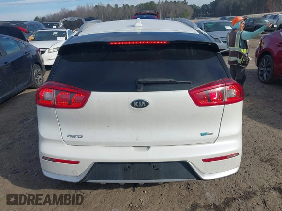 2019 Kia Niro EX with VIN KNDCC3LC9K5340703, listed as a IAAI auction lot 41661472 with 106,660 mi miles. Bid and sale history available at carsss.com. Image 17.