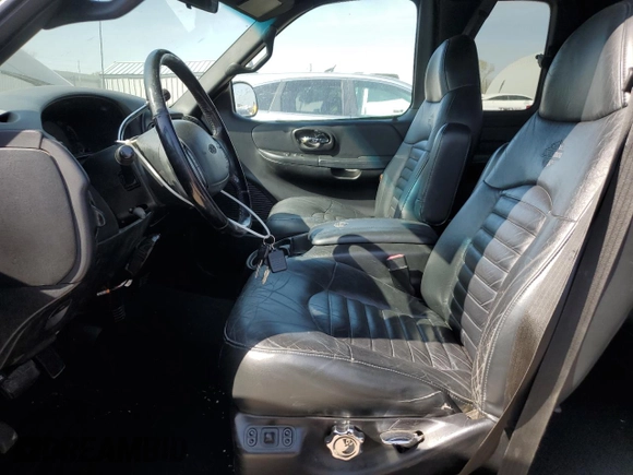 2000 Ford F-150 XL with VIN 2FTRX07L6YCA93968, listed as a Copart auction lot 52541195 with 252,092 mi miles and Salvage title. Bid and sale history available at DreamBid. Image 7.
