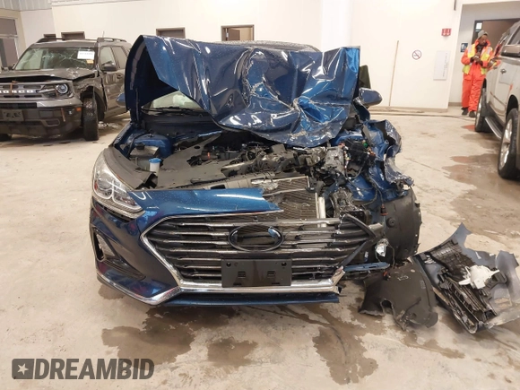 2019 Hyundai Sonata SE with VIN 5NPE24AF7KH803260, listed as a IAAI auction lot 41713958 with Not Provided miles and . Bid and sale history available at carsss.com. Image 17.