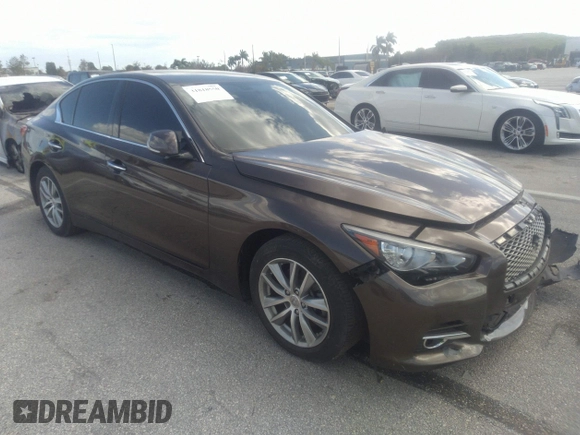 2015 Infiniti Q50 Premium with VIN JN1BV7AP8FM343805, listed as a IAAI auction lot 41752314 with 69,231 mi miles. Bid and sale history available at carsss.com. Image 1.