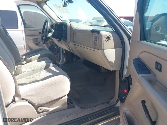 2005 Chevrolet Avalanche Z71 with VIN 3GNEK12Z75G183800, listed as a IAAI auction lot 41706053 with 16 mi miles. Bid and sale history available at carsss.com. Image 5.
