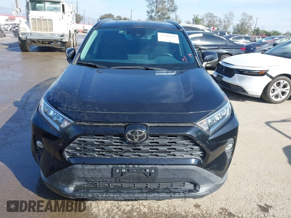 2021 Toyota RAV4 XLE with VIN 2T3W1RFV8MW124601, listed as a IAAI auction lot 41515953 with 48,336 mi miles. Bid and sale history available at carsss.com. Image 12.