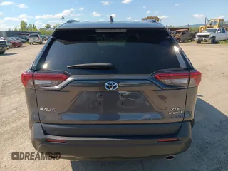 2022 Toyota RAV4 Hybrid XLE Premium with VIN 2T3B6RFV8NW035595, listed as a Copart auction lot 63302015 with 31,764 mi miles and Salvage title. Bid and sale history available at DreamBid. Image 6.