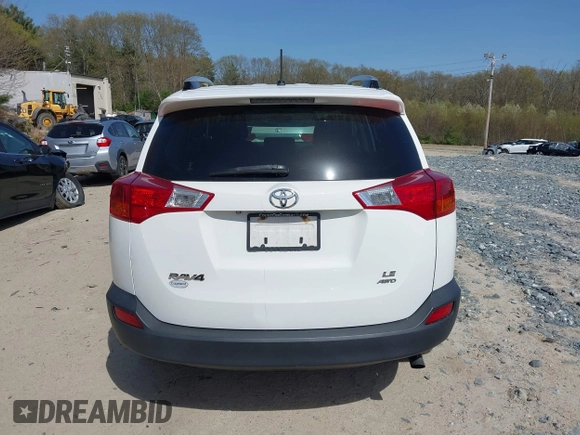 2015 Toyota RAV4 LE with VIN JTMBFREV4FJ039662, listed as a IAAI auction lot 42098292 with 161,534 mi miles. Bid and sale history available at carsss.com. Image 16.