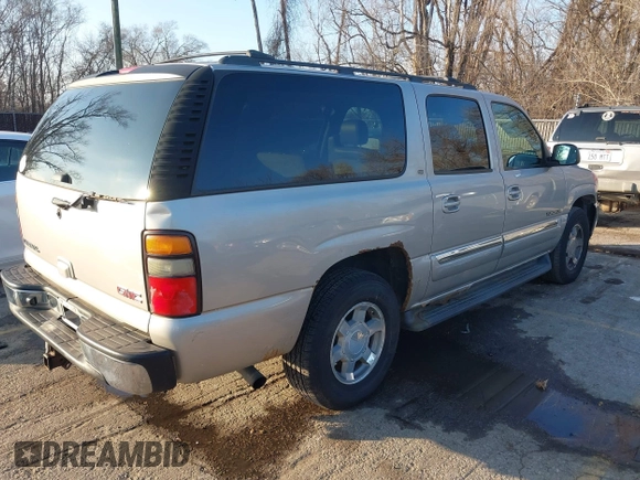 2006 GMC Yukon XL SLT with VIN 3GKFK16Z06G207450, listed as a IAAI auction lot 41250452 with 229,080 mi miles. Bid and sale history available at carsss.com. Image 4.