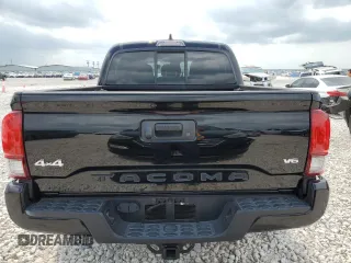 2023 Toyota Tacoma SR z VIN 3TMCZ5AN2PM636047, wystawiony jako Copart lot #55174225 z przebiegiem 15 913 mil mil oraz Szkoda całkowita • Salvage title. Historia ofert i sprzedaży dostępna na DreamBid. Obrazek 6.