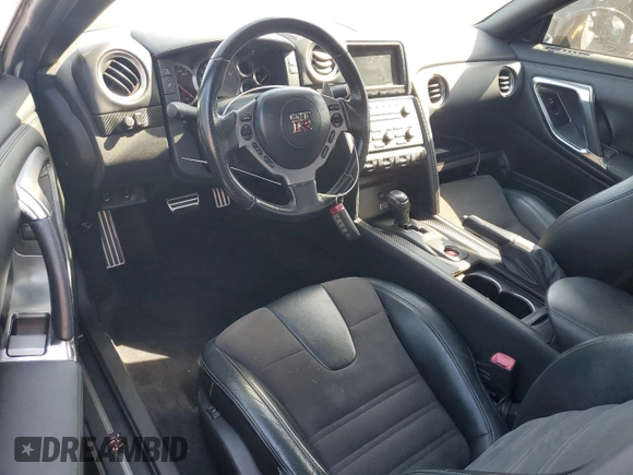 2010 Nissan GT-R Premium с VIN JN1AR5EF3AM231377, выставлен на аукционе Copart как лот 52572685 с пробегом 55 879 миль миль и Списание • Salvage title. История ставок и продаж доступна на DreamBid. Изображение 8.