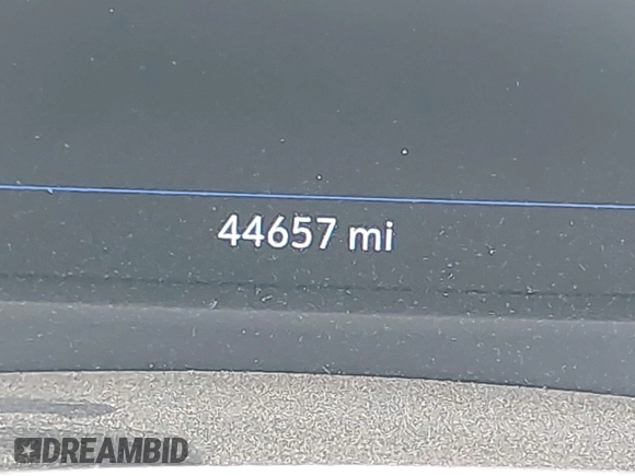 2019 Cadillac XT4 AWD Premium Luxury with VIN 1GYFZDR45KF183306, listed as a IAAI auction lot 42136598 with 44,657 mi miles and . Bid and sale history available at carsss.com. Image 14.