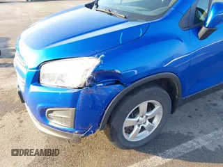 2016 Chevrolet Trax LS with VIN KL7CJNSB3GB555610, listed as a IAAI auction lot 41687384 with 95,626 mi miles. Bid and sale history available at carsss.com. Image 12.