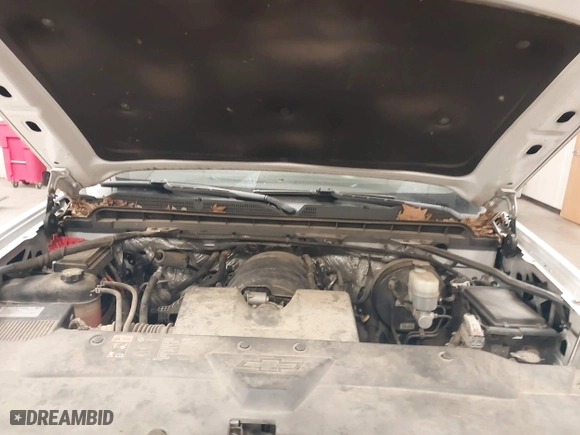 2016 Chevrolet Silverado 1500 LS with VIN 1GCRCNEH6GZ403349, listed as a IAAI auction lot 41607517 with 150,745 mi miles. Bid and sale history available at carsss.com. Image 10.