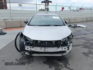 2024 Toyota Prius LE z VIN JTDACAAU2R3019020, wystawiony jako IAAI lot #42128983 z przebiegiem 42 049 mil mil oraz . Historia ofert i sprzedaży dostępna na DreamBid. Obrazek 13.