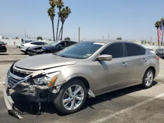 2013 Nissan Altima SL with VIN 1N4AL3AP4DC266625, listed as a Copart auction lot 62572325 with 124,141 mi miles and Salvage title. Bid and sale history available at DreamBid. Image 1.