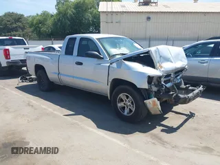 2008 Dodge Dakota SLT с VIN 1D7HW42K38S556235, выставлен на аукционе IAAI как лот 42442934 с пробегом 163 238 миль миль и . История ставок и продаж доступна на DreamBid. Изображение 1.