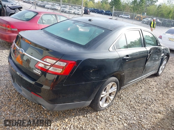 2013 Ford Taurus SEL with VIN 1FAHP2E83DG139440, listed as a IAAI auction lot 41887873 with 251,062 mi miles and . Bid and sale history available at carsss.com. Image 4.