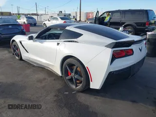 2015 Chevrolet Corvette 1LT z VIN 1G1YB2D72F5124033, wystawiony jako IAAI lot #41396693 z przebiegiem 26 056 mil mil oraz . Historia ofert i sprzedaży dostępna na DreamBid. Obrazek 3.