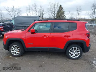 2016 Jeep Renegade Latitude with VIN ZACCJBBT8GPE37813, listed as a IAAI auction lot 41983514 with 83,224 mi miles. Bid and sale history available at carsss.com. Image 14.